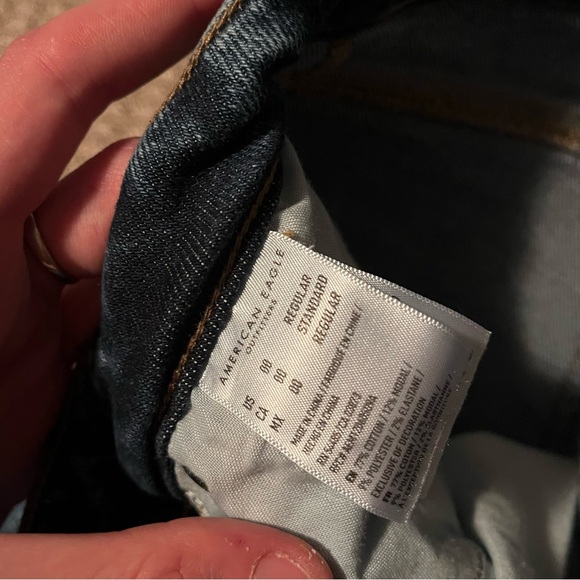 AE High Waister Mom Jeans 00 - Picture 4 of 4